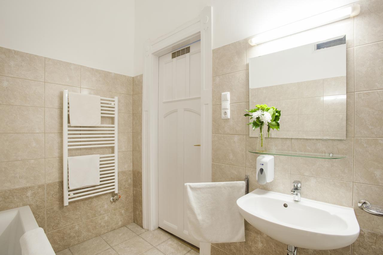 Baross City Apartments Budapest Ngoại thất bức ảnh
